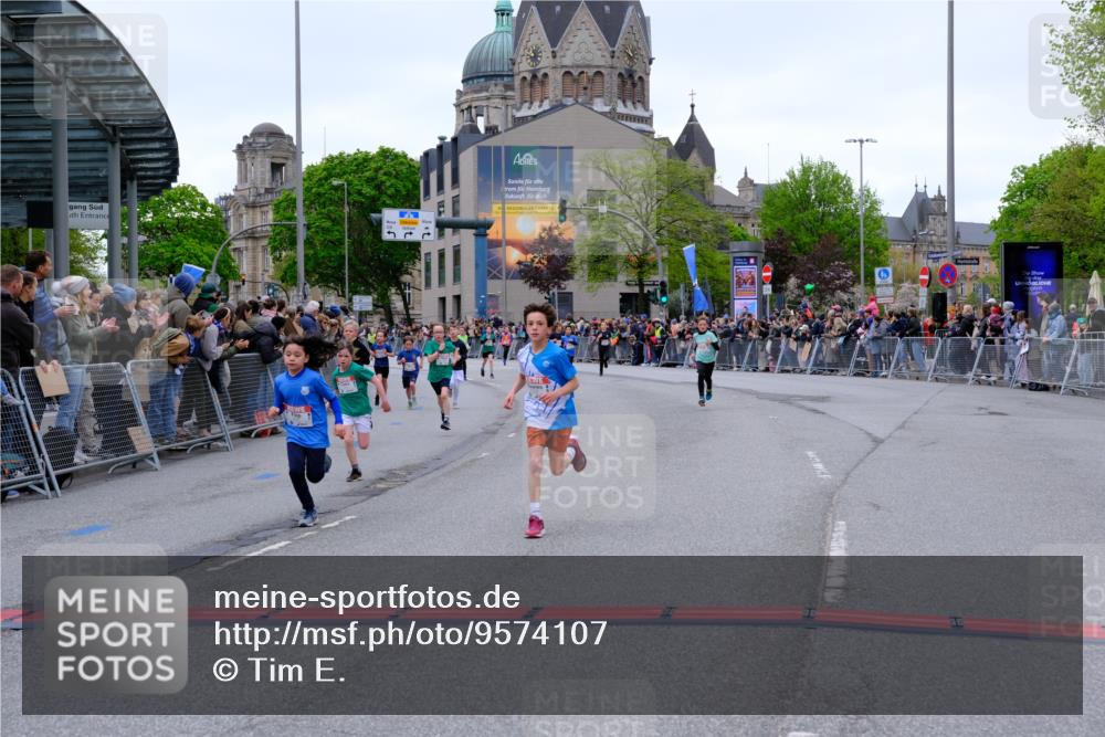 25.04.2026 - Das Zehntel Tim E. http://msf.ph/oto/9574107 25.04.2026 10:49:26 Ziel 5383, 5512, 5577, 5762, 6041, 6045, 6069, 6327, 6518, 7529, 7706, 7939, 7941 meine-sportfotos.de
