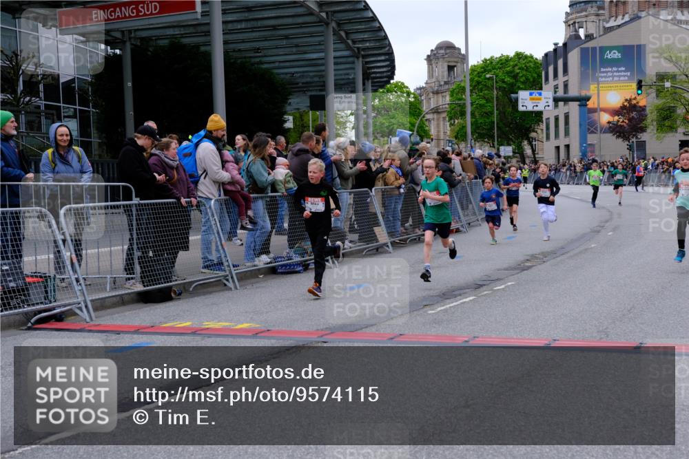 25.04.2026 - Das Zehntel Tim E. http://msf.ph/oto/9574115 25.04.2026 10:49:29 Ziel 5383, 5512, 5577, 5579, 5589, 5762, 6041, 6045, 6069, 6327, 6339, 6518, 6883, 7156, 7706, 7882, 7939, 7941 meine-sportfotos.de