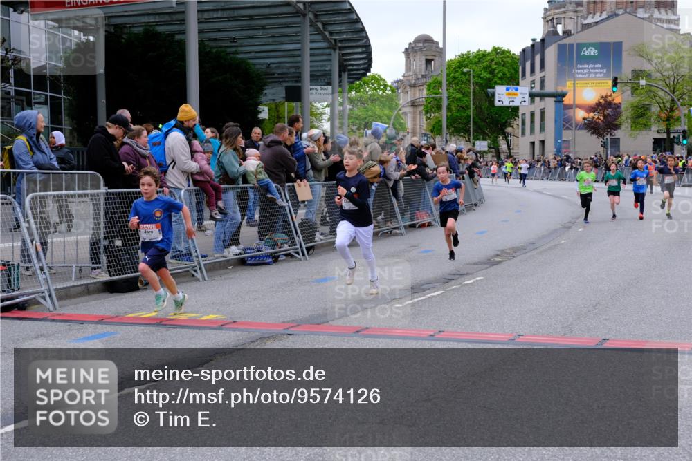25.04.2026 - Das Zehntel Tim E. http://msf.ph/oto/9574126 25.04.2026 10:49:31 Ziel 5383, 5512, 5577, 5579, 5589, 5762, 6041, 6069, 6327, 6339, 6883, 7156, 7408, 7706, 7882, 7939, 7941 meine-sportfotos.de