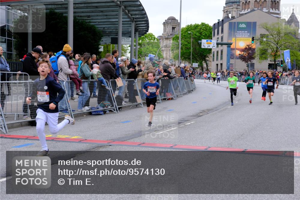 25.04.2026 - Das Zehntel Tim E. http://msf.ph/oto/9574130 25.04.2026 10:49:32 Ziel 5383, 5512, 5577, 5579, 5589, 6041, 6327, 6339, 6883, 7156, 7408, 7706, 7882, 7939, 7941 meine-sportfotos.de