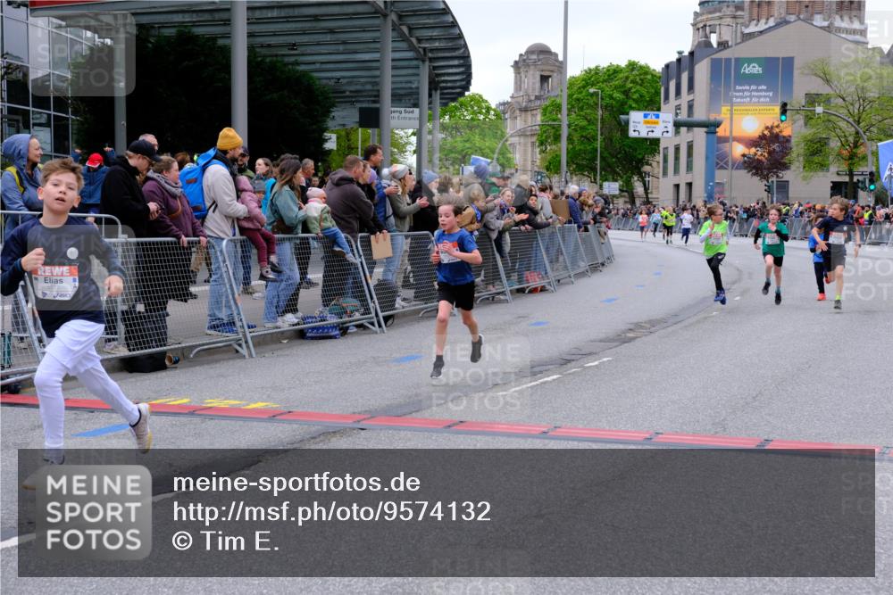 25.04.2026 - Das Zehntel Tim E. http://msf.ph/oto/9574132 25.04.2026 10:49:32 Ziel 5383, 5512, 5577, 5579, 5589, 6041, 6327, 6339, 6883, 7156, 7408, 7706, 7882, 7939, 7941 meine-sportfotos.de