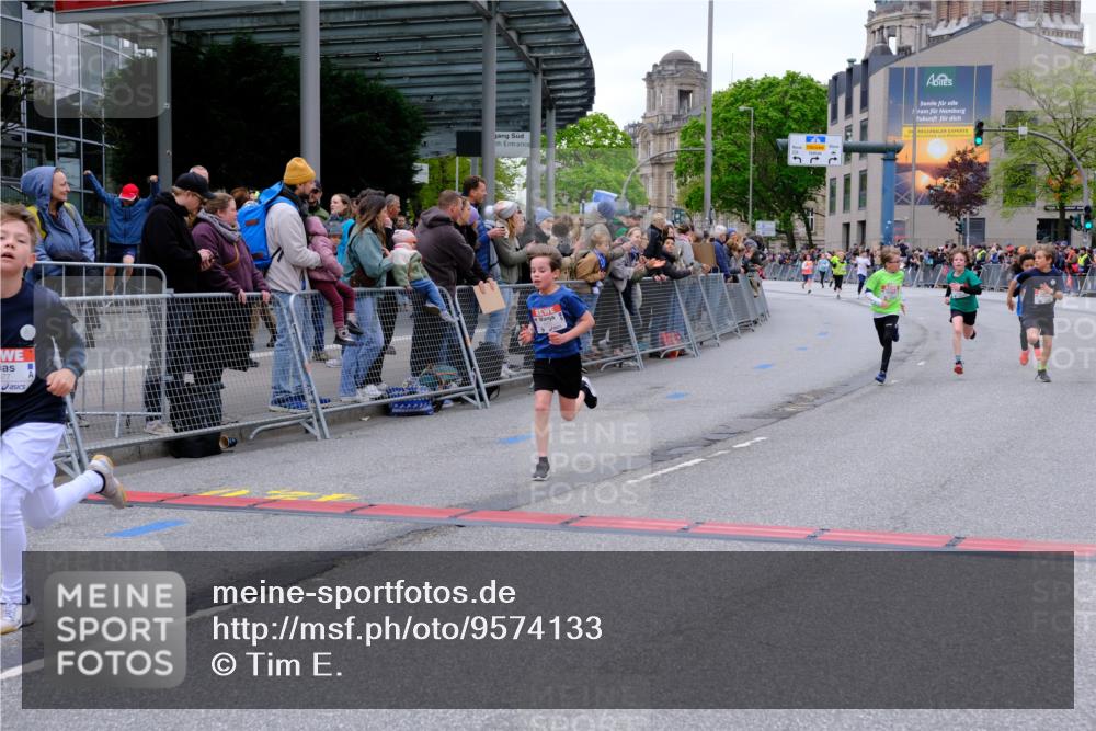 25.04.2026 - Das Zehntel Tim E. http://msf.ph/oto/9574133 25.04.2026 10:49:32 Ziel 5383, 5512, 5577, 5579, 5589, 6041, 6327, 6339, 6883, 7156, 7408, 7706, 7882, 7939, 7941 meine-sportfotos.de