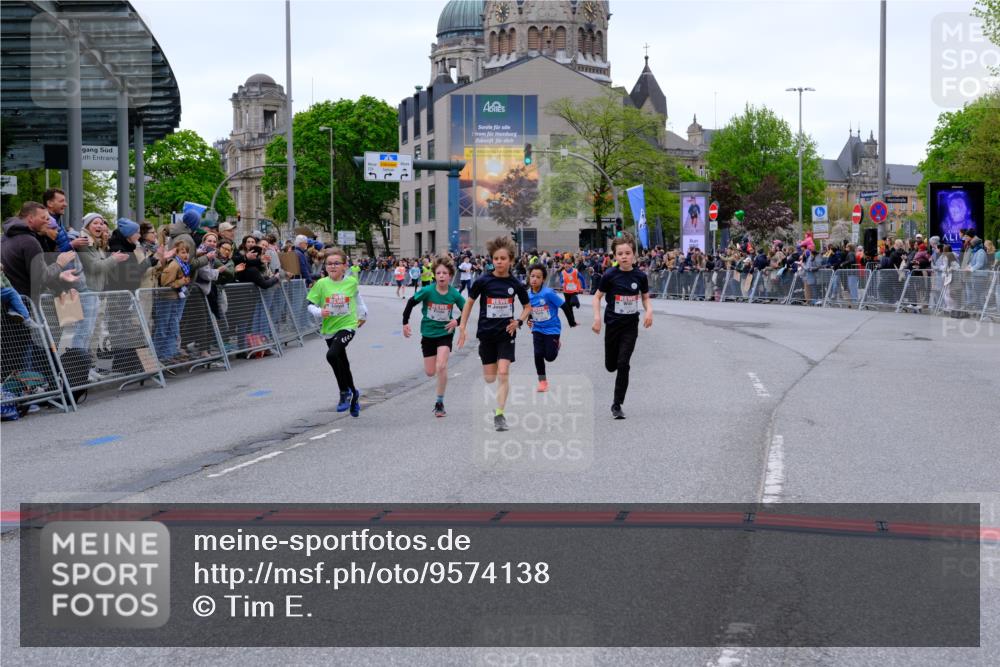 25.04.2026 - Das Zehntel Tim E. http://msf.ph/oto/9574138 25.04.2026 10:49:33 Ziel 5383, 5512, 5577, 5579, 5589, 6041, 6327, 6339, 6883, 7156, 7408, 7706, 7882, 7939, 7941 meine-sportfotos.de