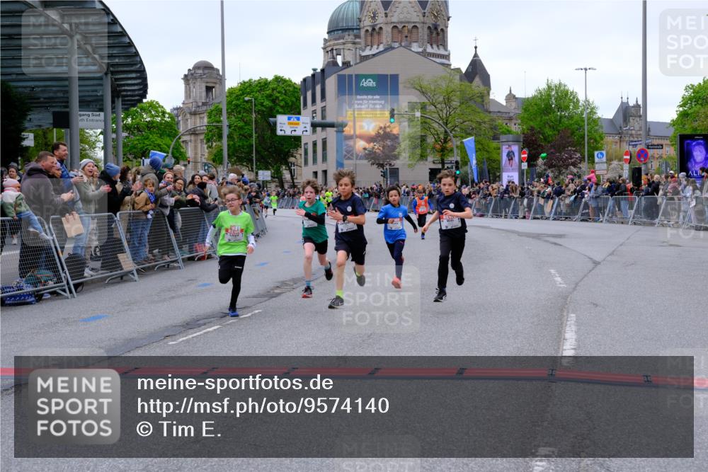 25.04.2026 - Das Zehntel Tim E. http://msf.ph/oto/9574140 25.04.2026 10:49:33 Ziel 5383, 5512, 5577, 5579, 5589, 6041, 6327, 6339, 6883, 7156, 7408, 7706, 7882, 7939, 7941 meine-sportfotos.de