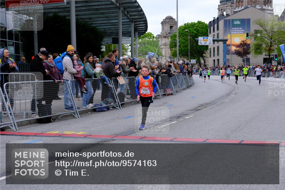 25.04.2026 - Das Zehntel Tim E. http://msf.ph/oto/9574163 25.04.2026 10:49:37 Ziel 5005, 5383, 5577, 5579, 5589, 6339, 6883, 7156, 7408, 7882 meine-sportfotos.de