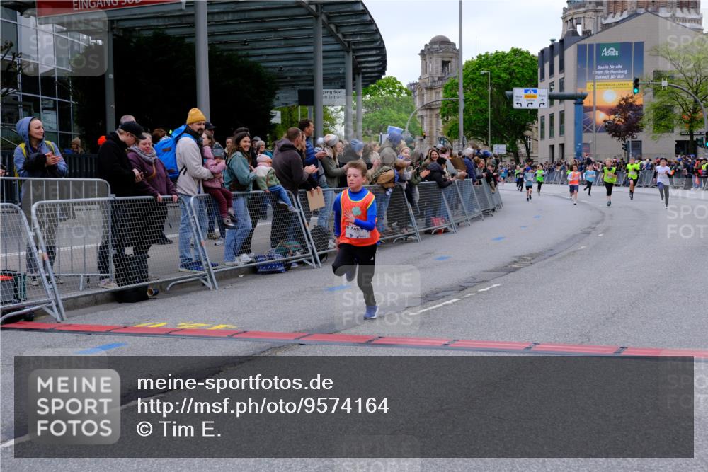 25.04.2026 - Das Zehntel Tim E. http://msf.ph/oto/9574164 25.04.2026 10:49:37 Ziel 5005, 5383, 5577, 5579, 5589, 6339, 6883, 7156, 7408, 7882 meine-sportfotos.de