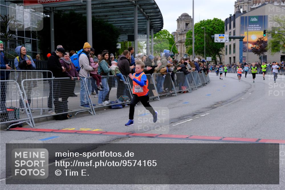 25.04.2026 - Das Zehntel Tim E. http://msf.ph/oto/9574165 25.04.2026 10:49:37 Ziel 5005, 5383, 5577, 5579, 5589, 6339, 6883, 7156, 7408, 7882 meine-sportfotos.de