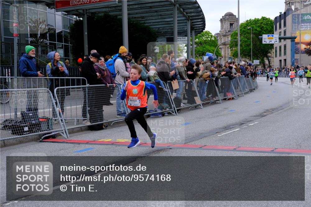 25.04.2026 - Das Zehntel Tim E. http://msf.ph/oto/9574168 25.04.2026 10:49:38 Ziel 5005, 5579, 5589, 6075, 6339, 6883, 7156, 7408, 7409, 7882 meine-sportfotos.de