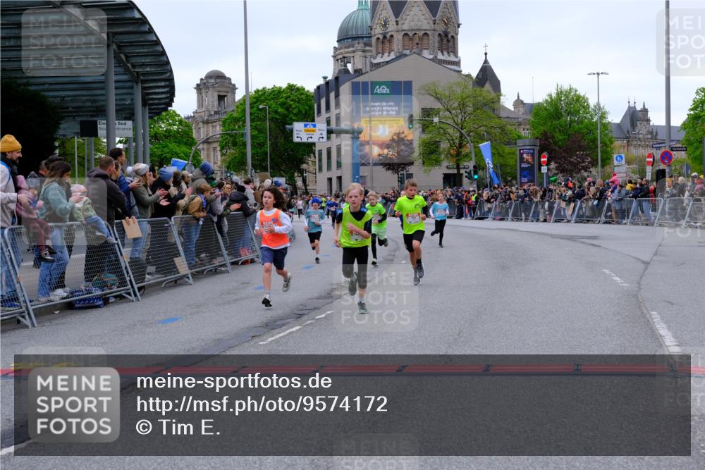 25.04.2026 - Das Zehntel Tim E. http://msf.ph/oto/9574172 25.04.2026 10:49:43 Ziel 5005, 5304, 6042, 6044, 6075, 6210, 6248, 7259, 7408, 7409, 7635 meine-sportfotos.de