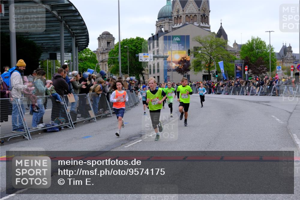 25.04.2026 - Das Zehntel Tim E. http://msf.ph/oto/9574175 25.04.2026 10:49:43 Ziel 5005, 5304, 6042, 6044, 6075, 6210, 6248, 7259, 7408, 7409, 7635 meine-sportfotos.de