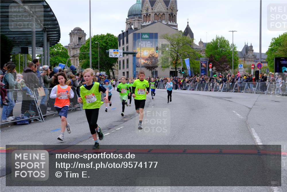 25.04.2026 - Das Zehntel Tim E. http://msf.ph/oto/9574177 25.04.2026 10:49:44 Ziel 5005, 5304, 6042, 6044, 6075, 6210, 6248, 7259, 7409, 7635 meine-sportfotos.de