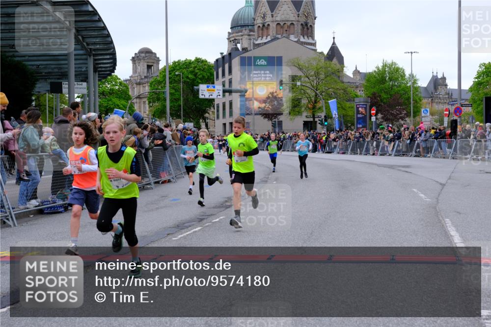 25.04.2026 - Das Zehntel Tim E. http://msf.ph/oto/9574180 25.04.2026 10:49:44 Ziel 5005, 5304, 6042, 6044, 6075, 6210, 6248, 7259, 7409, 7635 meine-sportfotos.de