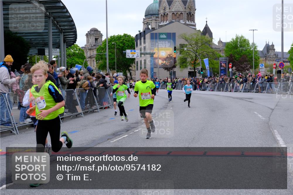 25.04.2026 - Das Zehntel Tim E. http://msf.ph/oto/9574182 25.04.2026 10:49:44 Ziel 5005, 5304, 6042, 6044, 6075, 6210, 6248, 7259, 7409, 7635 meine-sportfotos.de