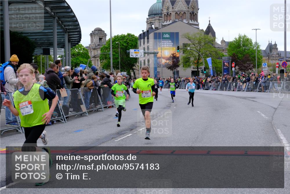 25.04.2026 - Das Zehntel Tim E. http://msf.ph/oto/9574183 25.04.2026 10:49:44 Ziel 5005, 5304, 6042, 6044, 6075, 6210, 6248, 7259, 7409, 7635 meine-sportfotos.de