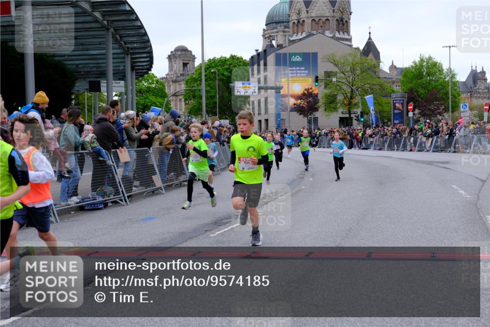 25.04.2026 - Das Zehntel Tim E. http://msf.ph/oto/9574185 25.04.2026 10:49:45 Ziel 5005, 5304, 6042, 6044, 6075, 6210, 6248, 7259, 7409, 7635 meine-sportfotos.de