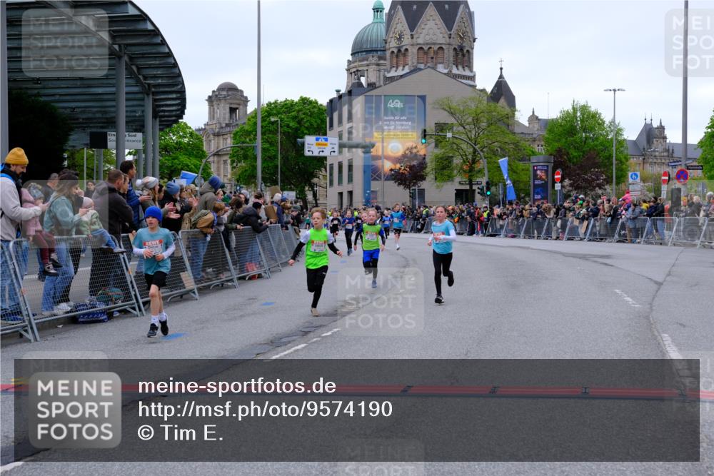 25.04.2026 - Das Zehntel Tim E. http://msf.ph/oto/9574190 25.04.2026 10:49:46 Ziel 5005, 5304, 5444, 6042, 6044, 6075, 6210, 6248, 7259, 7409, 7635 meine-sportfotos.de