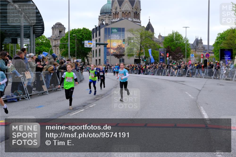 25.04.2026 - Das Zehntel Tim E. http://msf.ph/oto/9574191 25.04.2026 10:49:47 Ziel 5005, 5304, 5444, 5833, 6042, 6044, 6075, 6210, 6248, 7259, 7409, 7635 meine-sportfotos.de