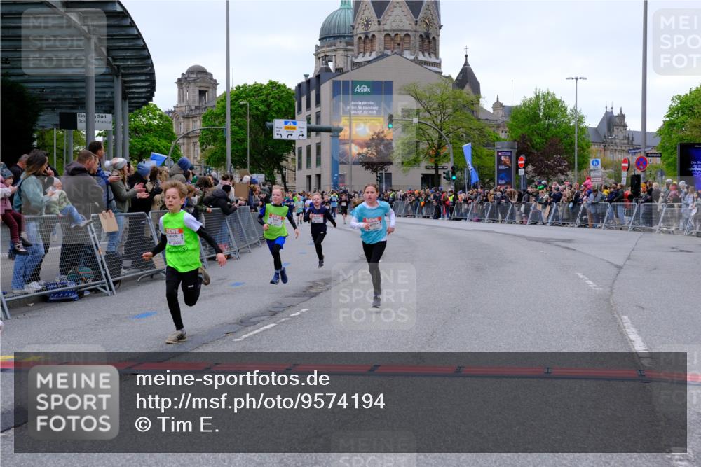 25.04.2026 - Das Zehntel Tim E. http://msf.ph/oto/9574194 25.04.2026 10:49:47 Ziel 5005, 5304, 5444, 5833, 6042, 6044, 6075, 6210, 6248, 7259, 7409, 7635 meine-sportfotos.de