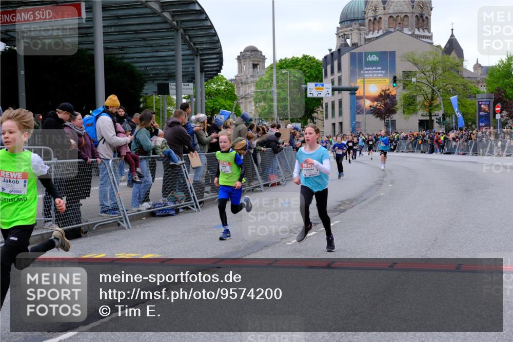 25.04.2026 - Das Zehntel Tim E. http://msf.ph/oto/9574200 25.04.2026 10:49:48 Ziel 5304, 5444, 5833, 6042, 6044, 6075, 6210, 6248, 7259, 7409, 7635 meine-sportfotos.de