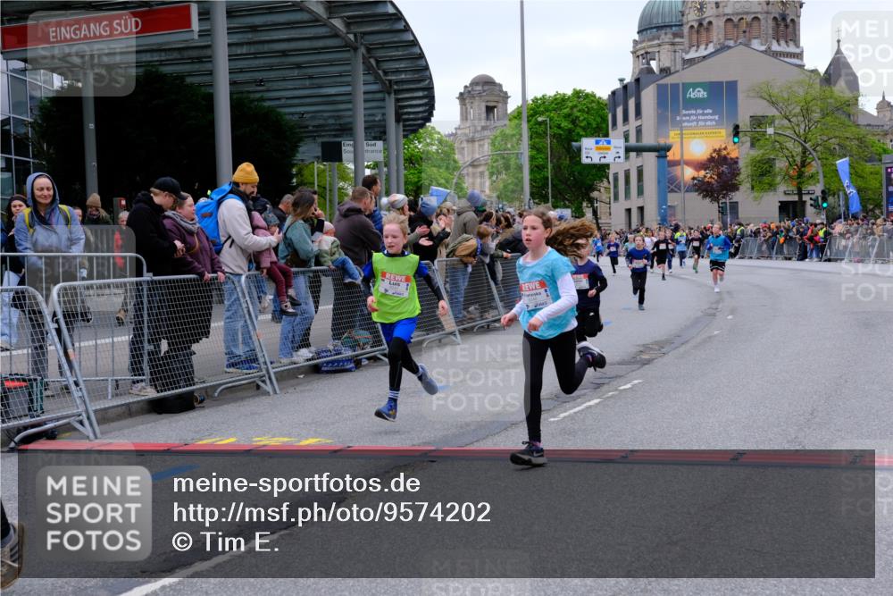 25.04.2026 - Das Zehntel Tim E. http://msf.ph/oto/9574202 25.04.2026 10:49:48 Ziel 5304, 5444, 5833, 6042, 6044, 6075, 6210, 6248, 7259, 7409, 7635 meine-sportfotos.de