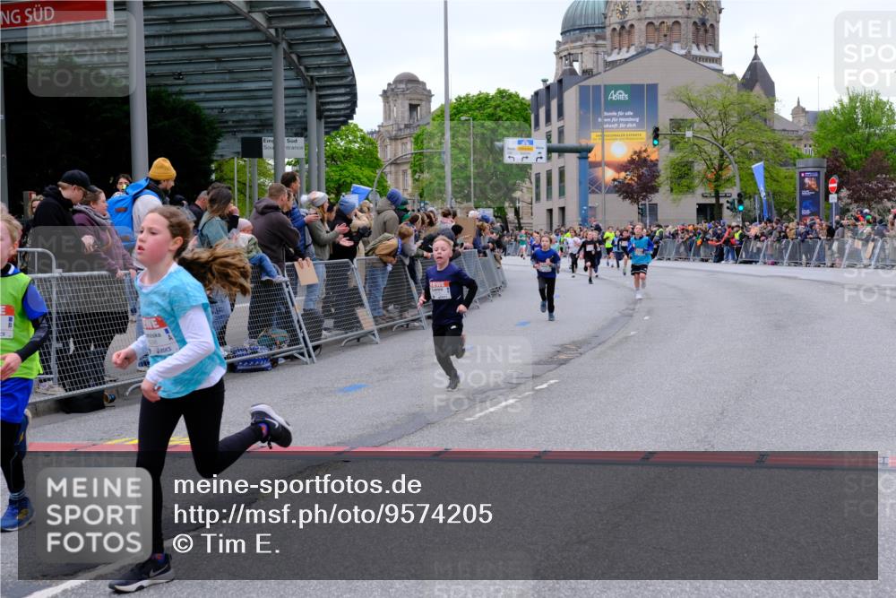 25.04.2026 - Das Zehntel Tim E. http://msf.ph/oto/9574205 25.04.2026 10:49:49 Ziel 5304, 5444, 5833, 6042, 6044, 6075, 6210, 6248, 6332, 7259, 7409, 7635, 8032 meine-sportfotos.de