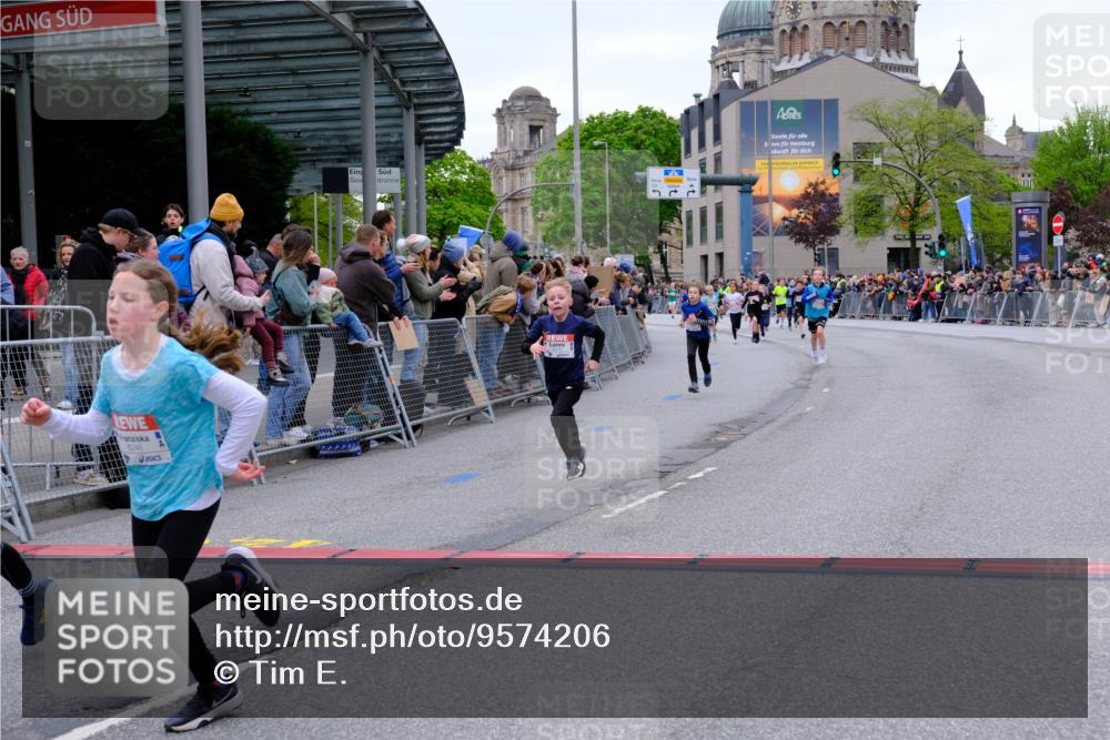 25.04.2026 - Das Zehntel Tim E. http://msf.ph/oto/9574206 25.04.2026 10:49:49 Ziel 5304, 5444, 5833, 6042, 6044, 6075, 6210, 6248, 6332, 7259, 7409, 7635, 8032 meine-sportfotos.de