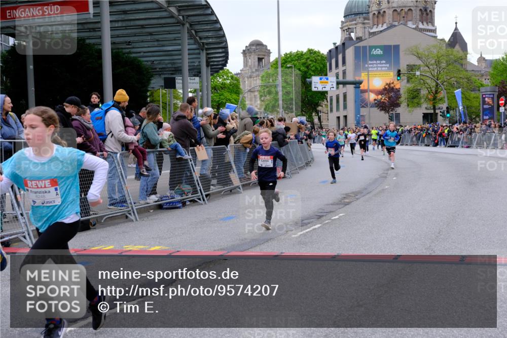 25.04.2026 - Das Zehntel Tim E. http://msf.ph/oto/9574207 25.04.2026 10:49:49 Ziel 5304, 5444, 5833, 6042, 6044, 6075, 6210, 6248, 6332, 7259, 7409, 7635, 8032 meine-sportfotos.de