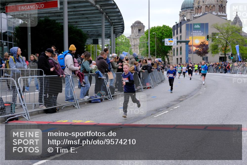 25.04.2026 - Das Zehntel Tim E. http://msf.ph/oto/9574210 25.04.2026 10:49:49 Ziel 5304, 5444, 5833, 6042, 6044, 6075, 6210, 6248, 6332, 7259, 7409, 7635, 8032 meine-sportfotos.de