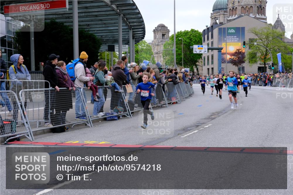 25.04.2026 - Das Zehntel Tim E. http://msf.ph/oto/9574218 25.04.2026 10:49:51 Ziel 5101, 5304, 5444, 5833, 6042, 6043, 6044, 6210, 6248, 6332, 6684, 7259, 7635, 7695, 8032, 8040, 8051 meine-sportfotos.de