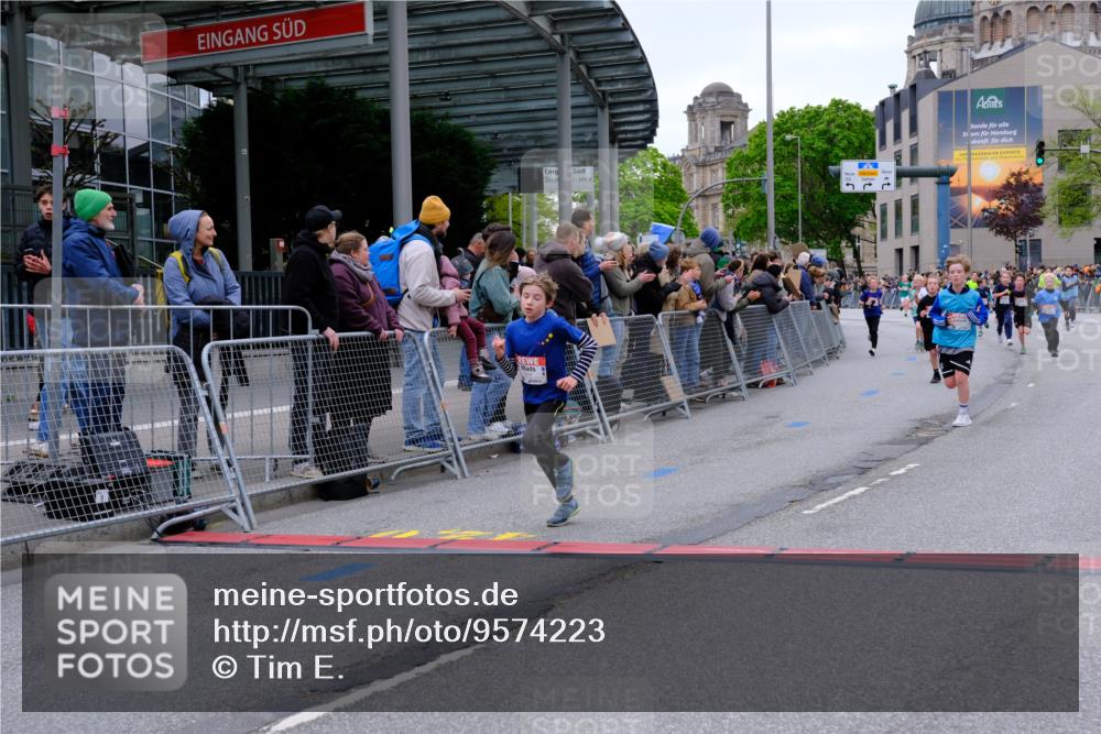 25.04.2026 - Das Zehntel Tim E. http://msf.ph/oto/9574223 25.04.2026 10:49:51 Ziel 5101, 5304, 5444, 5833, 6042, 6043, 6044, 6210, 6248, 6332, 6684, 7259, 7635, 7695, 8032, 8040, 8051 meine-sportfotos.de