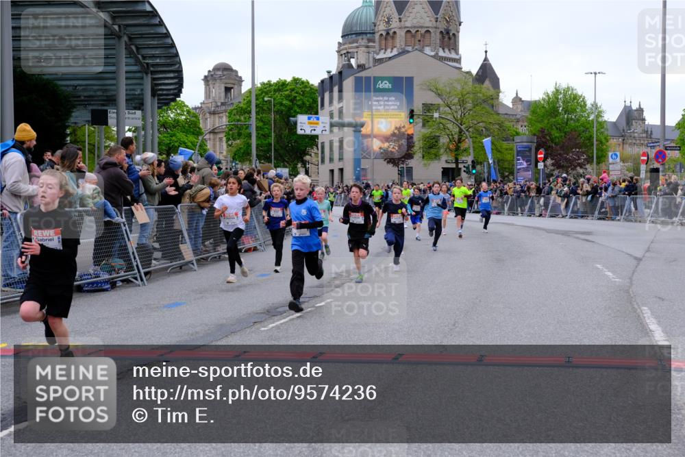 25.04.2026 - Das Zehntel Tim E. http://msf.ph/oto/9574236 25.04.2026 10:49:55 Ziel 5101, 5444, 5587, 5833, 6043, 6210, 6332, 6349, 6414, 6684, 7257, 7688, 7695, 8032, 8040, 8051 meine-sportfotos.de