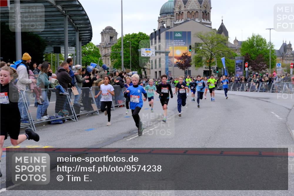 25.04.2026 - Das Zehntel Tim E. http://msf.ph/oto/9574238 25.04.2026 10:49:55 Ziel 5101, 5444, 5587, 5833, 6043, 6210, 6332, 6349, 6414, 6684, 7257, 7688, 7695, 8032, 8040, 8051 meine-sportfotos.de
