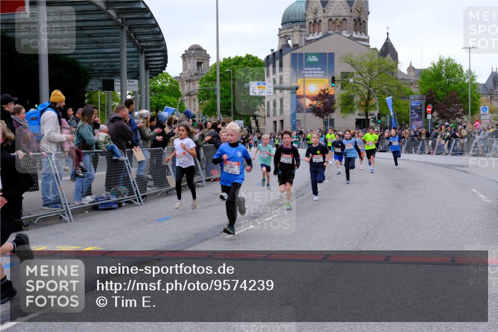 25.04.2026 - Das Zehntel Tim E. http://msf.ph/oto/9574239 25.04.2026 10:49:55 Ziel 5101, 5444, 5587, 5833, 6043, 6210, 6332, 6349, 6414, 6684, 7257, 7688, 7695, 8032, 8040, 8051 meine-sportfotos.de