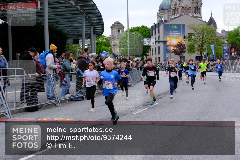 25.04.2026 - Das Zehntel Tim E. http://msf.ph/oto/9574244 25.04.2026 10:49:56 Ziel 5101, 5444, 5587, 5833, 6043, 6332, 6349, 6414, 6684, 7257, 7260, 7688, 7695, 8032, 8040, 8051 meine-sportfotos.de