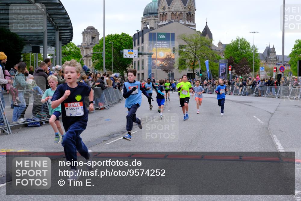 25.04.2026 - Das Zehntel Tim E. http://msf.ph/oto/9574252 25.04.2026 10:49:57 Ziel 5101, 5444, 5587, 5833, 6043, 6332, 6349, 6414, 6684, 6710, 7257, 7260, 7688, 7695, 8032, 8037, 8040, 8051 meine-sportfotos.de