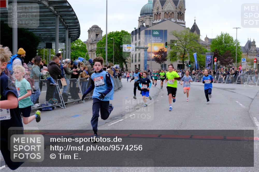 25.04.2026 - Das Zehntel Tim E. http://msf.ph/oto/9574256 25.04.2026 10:49:58 Ziel 5101, 5444, 5587, 5833, 6043, 6332, 6349, 6414, 6684, 6710, 7257, 7260, 7688, 7695, 7929, 8032, 8037, 8040, 8051, 8054 meine-sportfotos.de