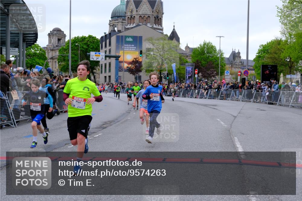 25.04.2026 - Das Zehntel Tim E. http://msf.ph/oto/9574263 25.04.2026 10:49:59 Ziel 5101, 5587, 5833, 6043, 6332, 6349, 6414, 6684, 6710, 7257, 7260, 7688, 7695, 7929, 8032, 8037, 8040, 8051, 8054 meine-sportfotos.de