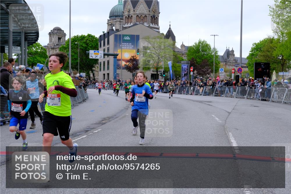 25.04.2026 - Das Zehntel Tim E. http://msf.ph/oto/9574265 25.04.2026 10:49:59 Ziel 5101, 5587, 5833, 6043, 6332, 6349, 6414, 6684, 6710, 7257, 7260, 7688, 7695, 7929, 8032, 8037, 8040, 8051, 8054 meine-sportfotos.de
