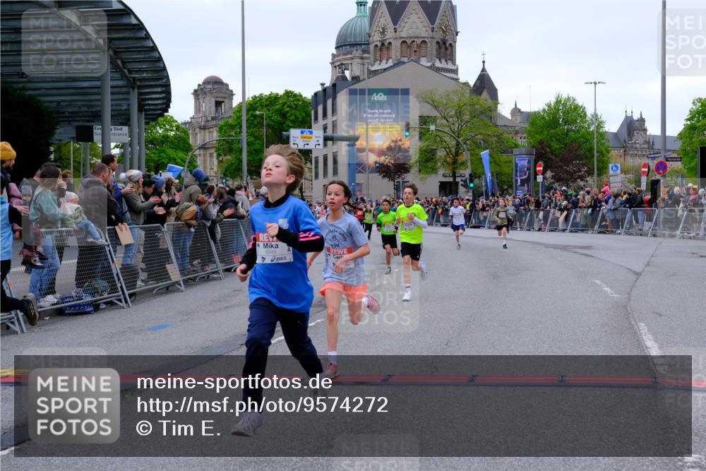 25.04.2026 - Das Zehntel Tim E. http://msf.ph/oto/9574272 25.04.2026 10:50:00 Ziel 5101, 5587, 6043, 6332, 6349, 6414, 6684, 6710, 7257, 7260, 7688, 7695, 7929, 7951, 8032, 8037, 8040, 8051, 8054 meine-sportfotos.de