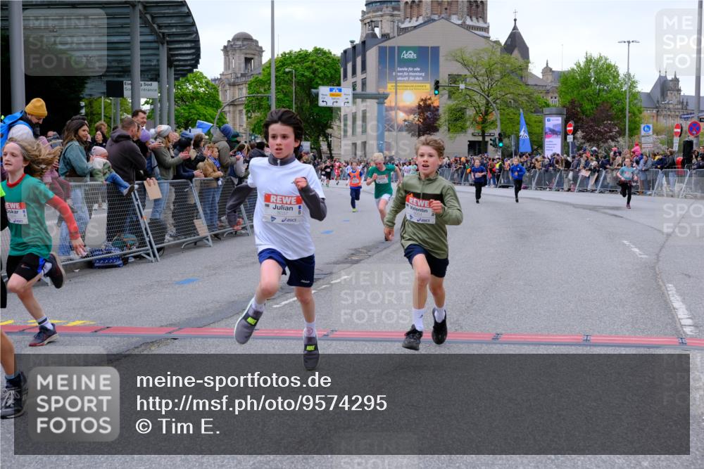 25.04.2026 - Das Zehntel Tim E. http://msf.ph/oto/9574295 25.04.2026 10:50:04 Ziel 5391, 5587, 6059, 6066, 6119, 6349, 6414, 6710, 7257, 7260, 7393, 7582, 7688, 7929, 7951, 8037, 8054 meine-sportfotos.de