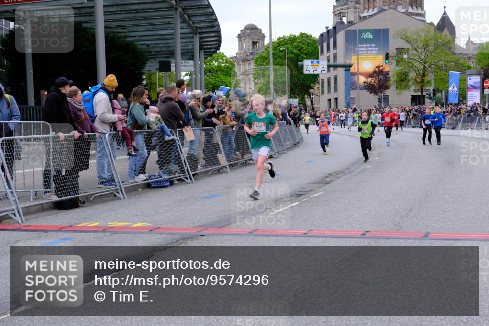 25.04.2026 - Das Zehntel Tim E. http://msf.ph/oto/9574296 25.04.2026 10:50:05 Ziel 5391, 5587, 6059, 6066, 6119, 6349, 6414, 6710, 7257, 7260, 7393, 7582, 7688, 7929, 7951, 8037, 8054 meine-sportfotos.de