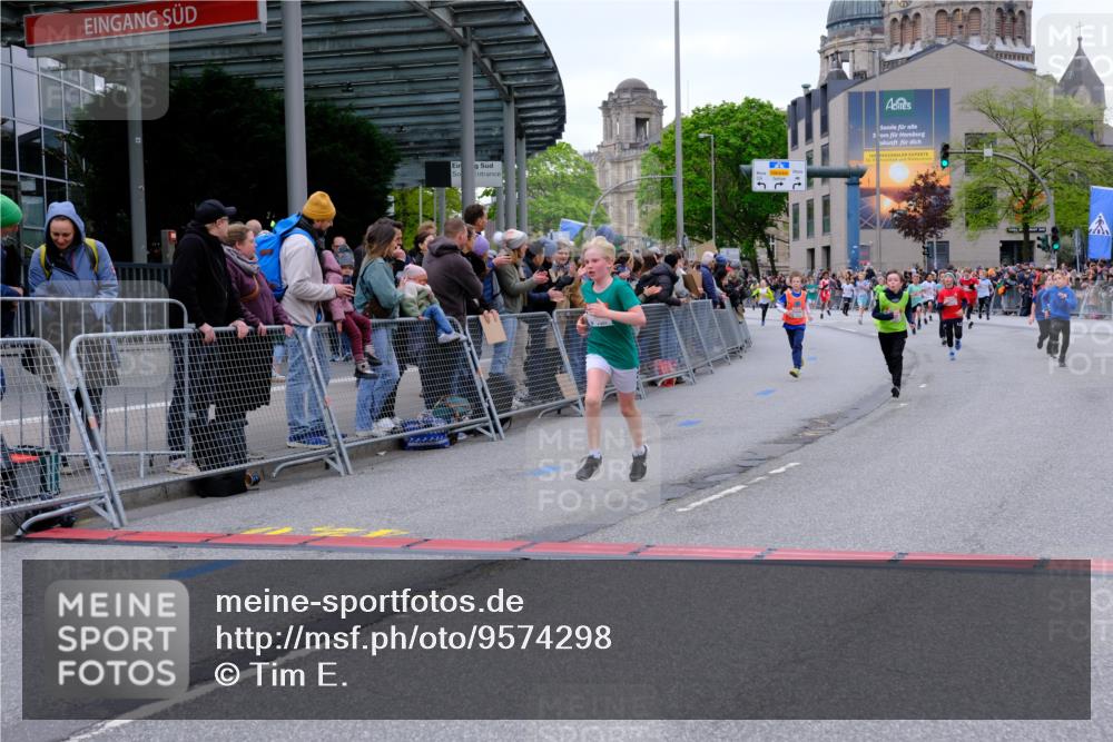 25.04.2026 - Das Zehntel Tim E. http://msf.ph/oto/9574298 25.04.2026 10:50:05 Ziel 5391, 5587, 6059, 6066, 6119, 6349, 6414, 6710, 7257, 7260, 7393, 7582, 7688, 7929, 7951, 8037, 8054 meine-sportfotos.de