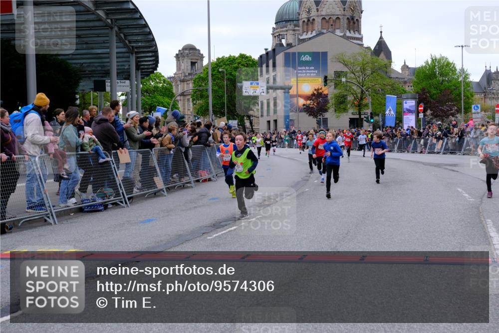 25.04.2026 - Das Zehntel Tim E. http://msf.ph/oto/9574306 25.04.2026 10:50:07 Ziel 5391, 6000, 6059, 6066, 6119, 6141, 6710, 7260, 7393, 7501, 7582, 7929, 7951, 8037, 8054 meine-sportfotos.de
