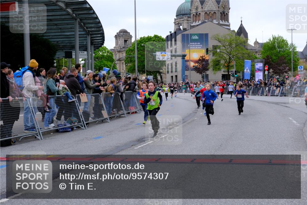 25.04.2026 - Das Zehntel Tim E. http://msf.ph/oto/9574307 25.04.2026 10:50:07 Ziel 5391, 6000, 6059, 6066, 6119, 6141, 6710, 7260, 7393, 7501, 7582, 7929, 7951, 8037, 8054 meine-sportfotos.de