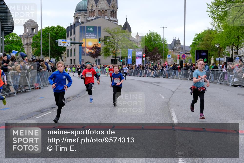 25.04.2026 - Das Zehntel Tim E. http://msf.ph/oto/9574313 25.04.2026 10:50:09 Ziel 5391, 6000, 6059, 6066, 6119, 6141, 6410, 6510, 6533, 6710, 7393, 7501, 7582, 7929, 7951, 8037, 8054 meine-sportfotos.de