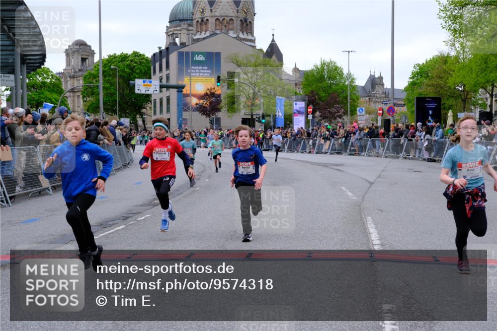 25.04.2026 - Das Zehntel Tim E. http://msf.ph/oto/9574318 25.04.2026 10:50:09 Ziel 5391, 6000, 6059, 6066, 6119, 6141, 6410, 6510, 6533, 6710, 7393, 7501, 7582, 7929, 7951, 8037, 8054 meine-sportfotos.de