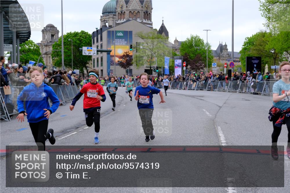 25.04.2026 - Das Zehntel Tim E. http://msf.ph/oto/9574319 25.04.2026 10:50:09 Ziel 5391, 6000, 6059, 6066, 6119, 6141, 6410, 6510, 6533, 6710, 7393, 7501, 7582, 7929, 7951, 8037, 8054 meine-sportfotos.de