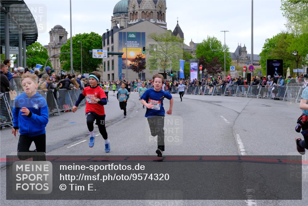 25.04.2026 - Das Zehntel Tim E. http://msf.ph/oto/9574320 25.04.2026 10:50:09 Ziel 5391, 6000, 6059, 6066, 6119, 6141, 6410, 6510, 6533, 6710, 7393, 7501, 7582, 7929, 7951, 8037, 8054 meine-sportfotos.de