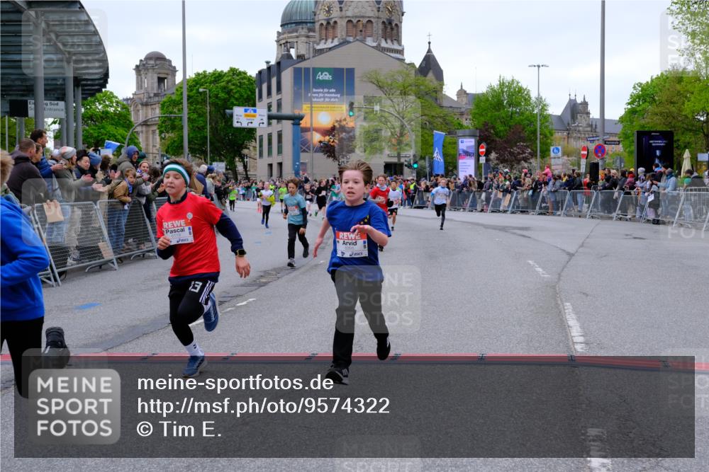 25.04.2026 - Das Zehntel Tim E. http://msf.ph/oto/9574322 25.04.2026 10:50:10 Ziel 5036, 5391, 6000, 6059, 6066, 6119, 6141, 6410, 6510, 6525, 6533, 7393, 7501, 7582, 7929, 7951, 8054 meine-sportfotos.de