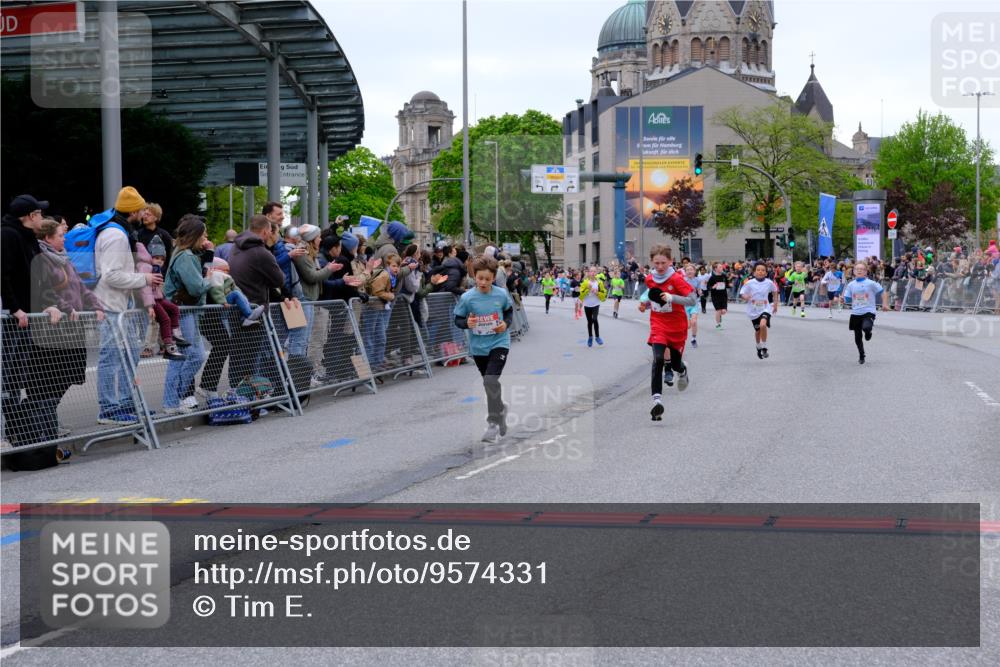 25.04.2026 - Das Zehntel Tim E. http://msf.ph/oto/9574331 25.04.2026 10:50:11 Ziel 5036, 5391, 6000, 6059, 6066, 6119, 6141, 6410, 6510, 6525, 6533, 6555, 7393, 7501, 7582, 7951 meine-sportfotos.de